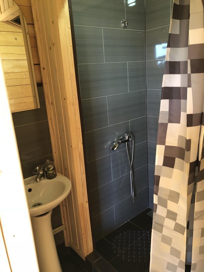 Rybatska 7 Hotell Tjornomorsk Exteriör bild